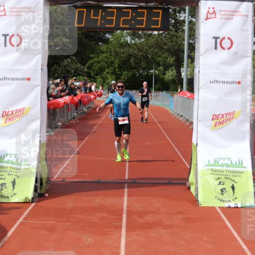 14.06.2026 - 7 Türme Triathlon Andreas Tolksdorf http://msf.ph/oto/9800343 14.06.2026 15:32:32 Ziel 840, 917 meine-sportfotos.de