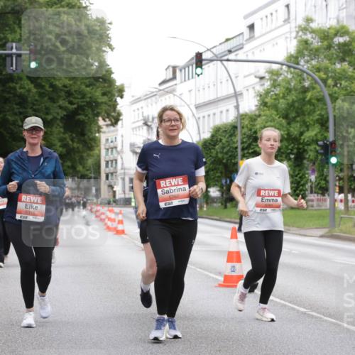 14.06.2026 - REWE Women's Run Jannik Wohlers http://msf.ph/oto/9800348 14.06.2026 11:03:24 Laufen 5316, 7, 5762, 5761 meine-sportfotos.de