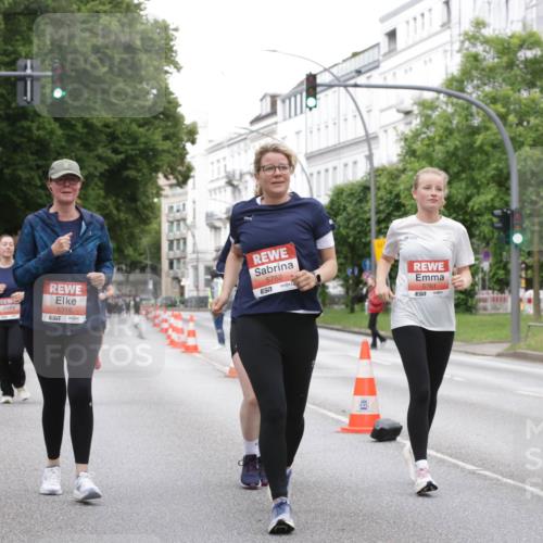 14.06.2026 - REWE Women's Run Jannik Wohlers http://msf.ph/oto/9800352 14.06.2026 11:03:24 Laufen 5316, 57, 5762, 5761 meine-sportfotos.de