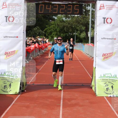 14.06.2026 - 7 Türme Triathlon Andreas Tolksdorf http://msf.ph/oto/9800359 14.06.2026 15:32:34 Ziel 840, 917, 1025 meine-sportfotos.de