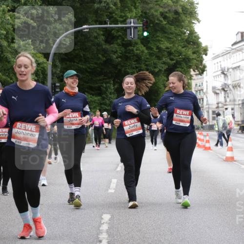 14.06.2026 - REWE Women's Run Jannik Wohlers http://msf.ph/oto/9800377 14.06.2026 11:03:27 Laufen 5005, 5197, 57, 5061, 7, 5063 meine-sportfotos.de