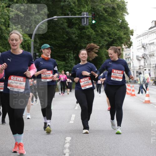 14.06.2026 - REWE Women's Run Jannik Wohlers http://msf.ph/oto/9800378 14.06.2026 11:03:27 Laufen 5005, 5197, 657, 5061, 5060, 5063 meine-sportfotos.de