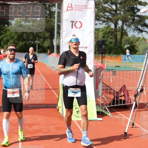 14.06.2026 - 7 Türme Triathlon Andreas Tolksdorf http://msf.ph/oto/9800385 14.06.2026 15:32:38 Ziel 840, 917, 1025 meine-sportfotos.de