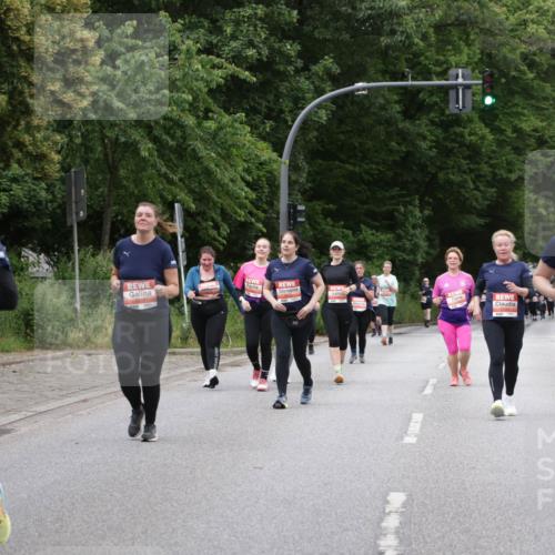 14.06.2026 - REWE Women's Run Jannik Wohlers http://msf.ph/oto/9800407 14.06.2026 11:03:36 Laufen 5831, 57, 5830 meine-sportfotos.de