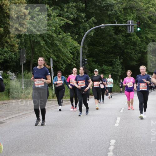14.06.2026 - REWE Women's Run Jannik Wohlers http://msf.ph/oto/9800408 14.06.2026 11:03:36 Laufen 5831, 57, 5830 meine-sportfotos.de