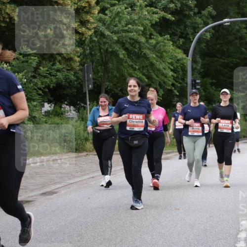 14.06.2026 - REWE Women's Run Jannik Wohlers http://msf.ph/oto/9800432 14.06.2026 11:03:38 Laufen 5606, 57, 5275, 7 meine-sportfotos.de