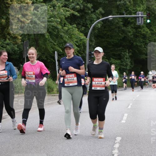 14.06.2026 - REWE Women's Run Jannik Wohlers http://msf.ph/oto/9800436 14.06.2026 11:03:41 Laufen 5559, 5717, 657, 5342, 57, 5120 meine-sportfotos.de