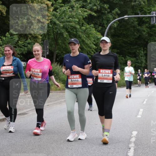 14.06.2026 - REWE Women's Run Jannik Wohlers http://msf.ph/oto/9800448 14.06.2026 11:03:41 Laufen 5559, 5472, 5342, 57, 5717, 57 meine-sportfotos.de
