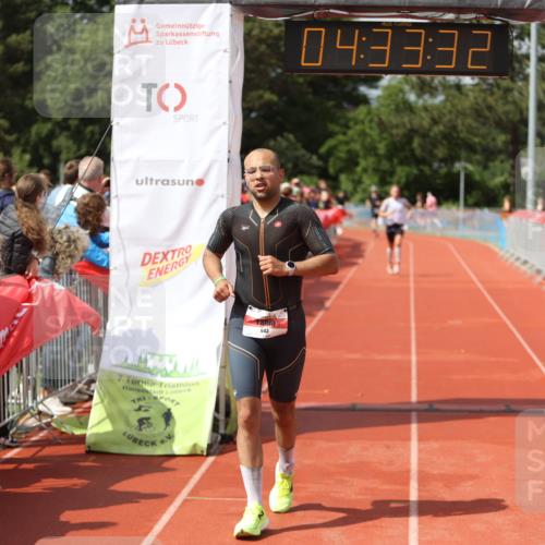 14.06.2026 - 7 Türme Triathlon Andreas Tolksdorf http://msf.ph/oto/9800458 14.06.2026 15:33:30 Ziel 643, 665 meine-sportfotos.de
