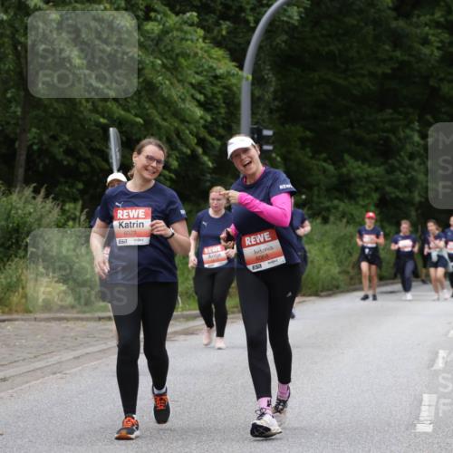 14.06.2026 - REWE Women's Run Jannik Wohlers http://msf.ph/oto/9800486 14.06.2026 11:03:54 Laufen 6022, 6068 meine-sportfotos.de