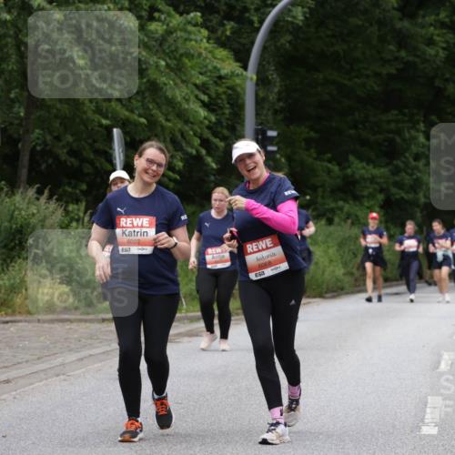14.06.2026 - REWE Women's Run Jannik Wohlers http://msf.ph/oto/9800487 14.06.2026 11:03:54 Laufen 6022, 7, 6068, 657 meine-sportfotos.de