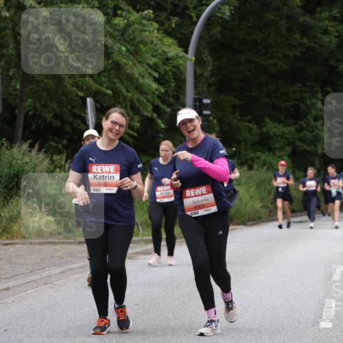 14.06.2026 - REWE Women's Run Jannik Wohlers http://msf.ph/oto/9800488 14.06.2026 11:03:54 Laufen 6022, 657, 6068, 57 meine-sportfotos.de