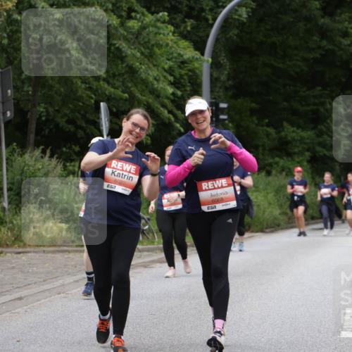14.06.2026 - REWE Women's Run Jannik Wohlers http://msf.ph/oto/9800496 14.06.2026 11:03:54 Laufen 6022, 7, 6068, 657 meine-sportfotos.de