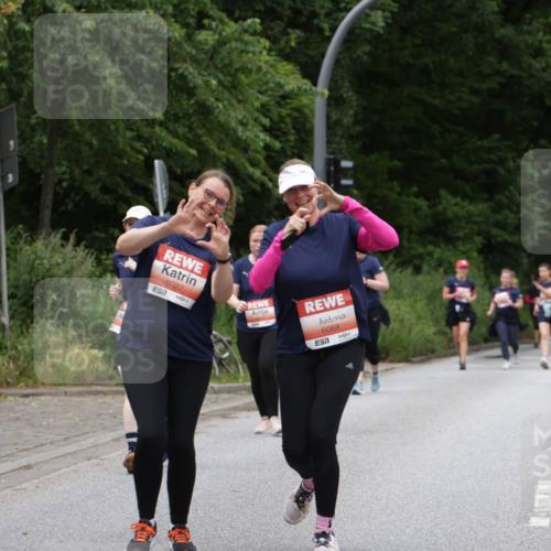 14.06.2026 - REWE Women's Run Jannik Wohlers http://msf.ph/oto/9800500 14.06.2026 11:03:55 Laufen 6022, 7, 6068, 7 meine-sportfotos.de