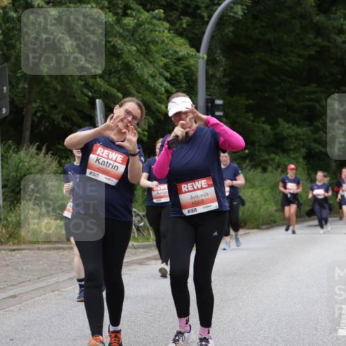 14.06.2026 - REWE Women's Run Jannik Wohlers http://msf.ph/oto/9800503 14.06.2026 11:03:55 Laufen 6022, 6068, 57 meine-sportfotos.de