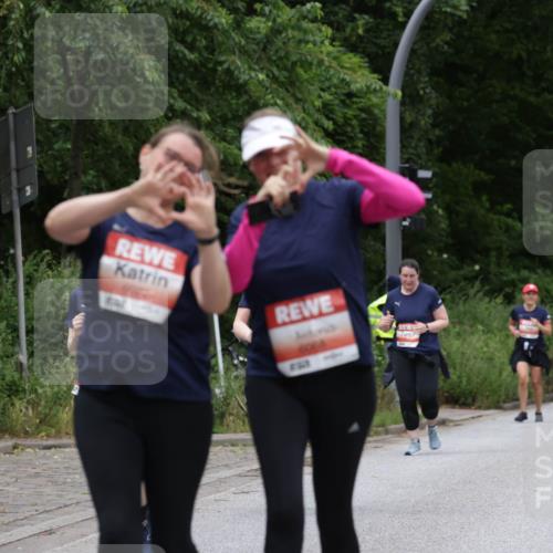 14.06.2026 - REWE Women's Run Jannik Wohlers http://msf.ph/oto/9800507 14.06.2026 11:03:55 Laufen 31217 meine-sportfotos.de