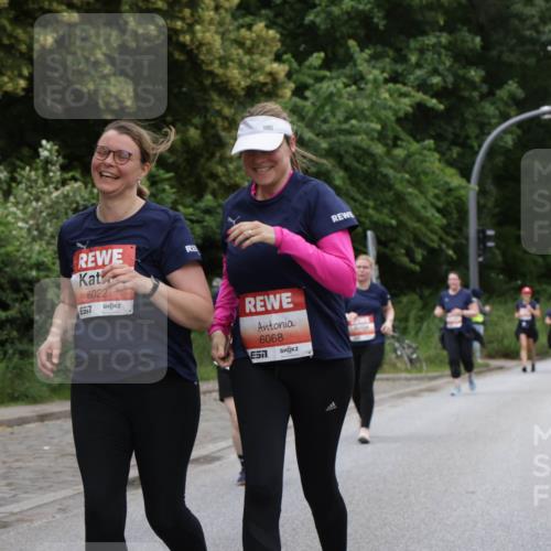 14.06.2026 - REWE Women's Run Jannik Wohlers http://msf.ph/oto/9800523 14.06.2026 11:03:57 Laufen 6022, 577, 6068 meine-sportfotos.de