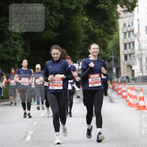 14.06.2026 - REWE Women's Run Jannik Wohlers http://msf.ph/oto/9800534 14.06.2026 11:04:00 Laufen 5267, 7, 5323, 57 meine-sportfotos.de