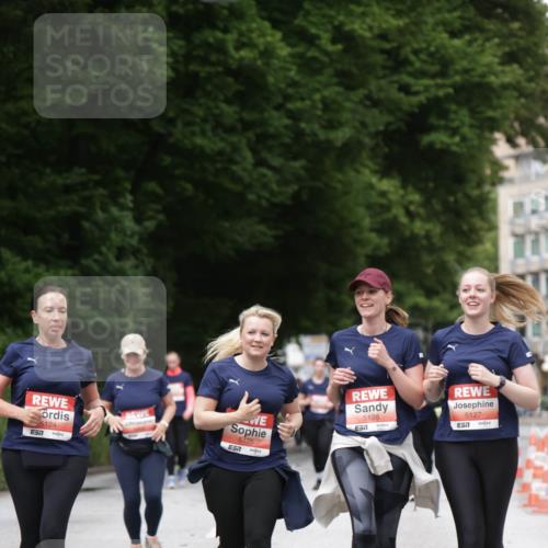 14.06.2026 - REWE Women's Run Jannik Wohlers http://msf.ph/oto/9800559 14.06.2026 11:04:05 Laufen 5124, 7, 5125, 5126, 517, 5127, 7 meine-sportfotos.de