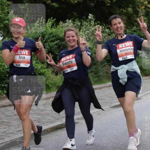 14.06.2026 - REWE Women's Run Jannik Wohlers http://msf.ph/oto/9800580 14.06.2026 11:04:09 Laufen 5040, 7, 5042, 57, 5043, 7 meine-sportfotos.de