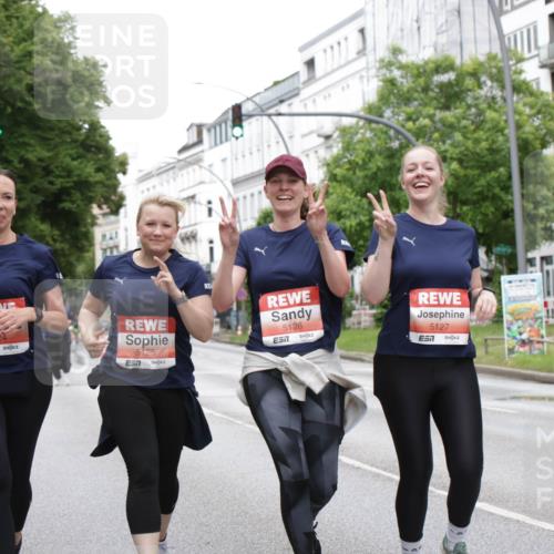 14.06.2026 - REWE Women's Run Jannik Wohlers http://msf.ph/oto/9800595 14.06.2026 11:04:10 Laufen 5124, 57, 5125, 571, 5126, 5127 meine-sportfotos.de