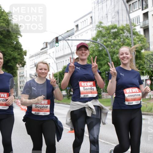 14.06.2026 - REWE Women's Run Jannik Wohlers http://msf.ph/oto/9800602 14.06.2026 11:04:10 Laufen 5124, 5125, 5126, 5127 meine-sportfotos.de