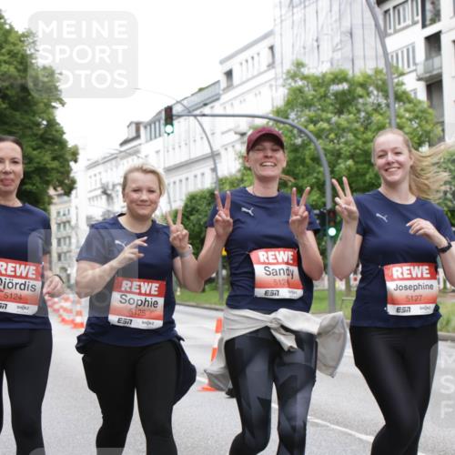 14.06.2026 - REWE Women's Run Jannik Wohlers http://msf.ph/oto/9800605 14.06.2026 11:04:10 Laufen 5124, 5125, 7, 5126, 7, 5127 meine-sportfotos.de