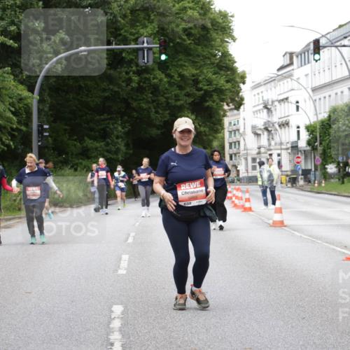 14.06.2026 - REWE Women's Run Jannik Wohlers http://msf.ph/oto/9800614 14.06.2026 11:04:13 Laufen 5663, 1 meine-sportfotos.de