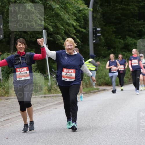 14.06.2026 - REWE Women's Run Jannik Wohlers http://msf.ph/oto/9800628 14.06.2026 11:04:15 Laufen 5658, 57, 5959, 657 meine-sportfotos.de