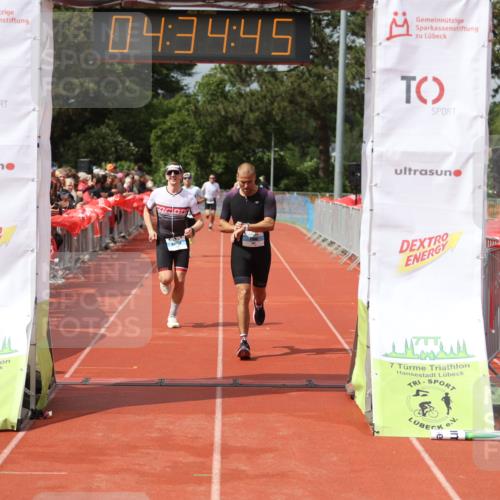 14.06.2026 - 7 Türme Triathlon Andreas Tolksdorf http://msf.ph/oto/9800630 14.06.2026 15:34:43 Ziel 923, 951, 1007, 1086, 1096, 1126 meine-sportfotos.de