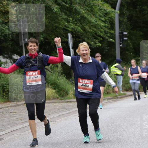 14.06.2026 - REWE Women's Run Jannik Wohlers http://msf.ph/oto/9800636 14.06.2026 11:04:16 Laufen 5658, 57, 5959, 7 meine-sportfotos.de