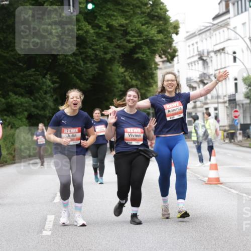14.06.2026 - REWE Women's Run Jannik Wohlers http://msf.ph/oto/9800667 14.06.2026 11:04:21 Laufen 5080, 5081, 01 meine-sportfotos.de