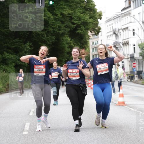 14.06.2026 - REWE Women's Run Jannik Wohlers http://msf.ph/oto/9800676 14.06.2026 11:04:22 Laufen 5082, 57, 5081, 01, 5080, 511 meine-sportfotos.de
