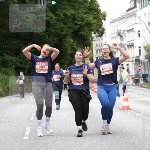 14.06.2026 - REWE Women's Run Jannik Wohlers http://msf.ph/oto/9800677 14.06.2026 11:04:22 Laufen 5082, 57, 5080, 7, 5081, 657, 01 meine-sportfotos.de