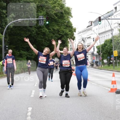14.06.2026 - REWE Women's Run Jannik Wohlers http://msf.ph/oto/9800685 14.06.2026 11:04:22 Laufen 01, 7, 57 meine-sportfotos.de