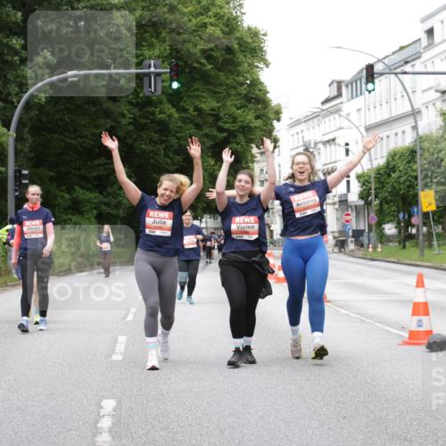14.06.2026 - REWE Women's Run Jannik Wohlers http://msf.ph/oto/9800688 14.06.2026 11:04:22 Laufen 1 meine-sportfotos.de