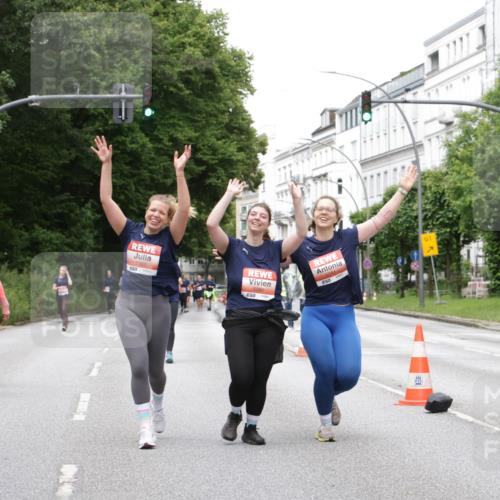 14.06.2026 - REWE Women's Run Jannik Wohlers http://msf.ph/oto/9800707 14.06.2026 11:04:23 Laufen 7, 57, 1 meine-sportfotos.de