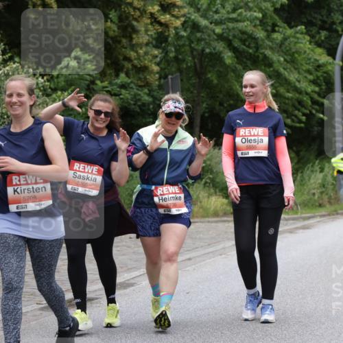 14.06.2026 - REWE Women's Run Jannik Wohlers http://msf.ph/oto/9800720 14.06.2026 11:04:26 Laufen 5708, 7, 5265, 7, 5730, 5555 meine-sportfotos.de
