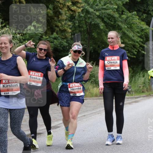 14.06.2026 - REWE Women's Run Jannik Wohlers http://msf.ph/oto/9800722 14.06.2026 11:04:26 Laufen 5708, 7, 5265, 7, 5730, 5555, 657 meine-sportfotos.de