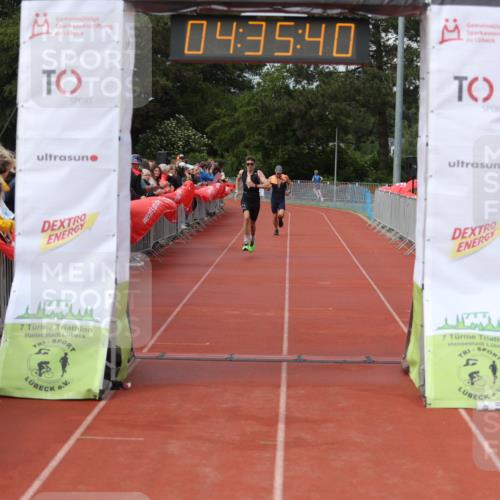 14.06.2026 - 7 Türme Triathlon Andreas Tolksdorf http://msf.ph/oto/9800727 14.06.2026 15:35:39 Ziel 963, 987 meine-sportfotos.de