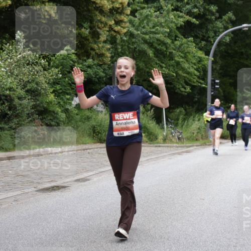 14.06.2026 - REWE Women's Run Jannik Wohlers http://msf.ph/oto/9800757 14.06.2026 11:04:39 Laufen 5302 meine-sportfotos.de