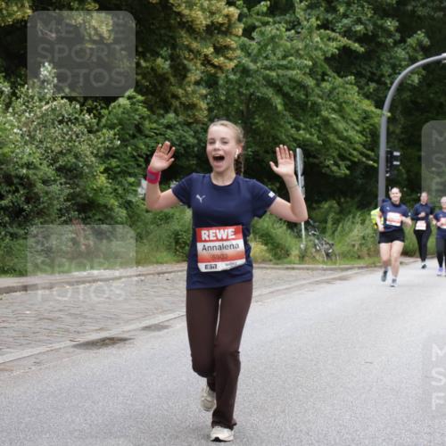 14.06.2026 - REWE Women's Run Jannik Wohlers http://msf.ph/oto/9800761 14.06.2026 11:04:39 Laufen 5302, 7 meine-sportfotos.de