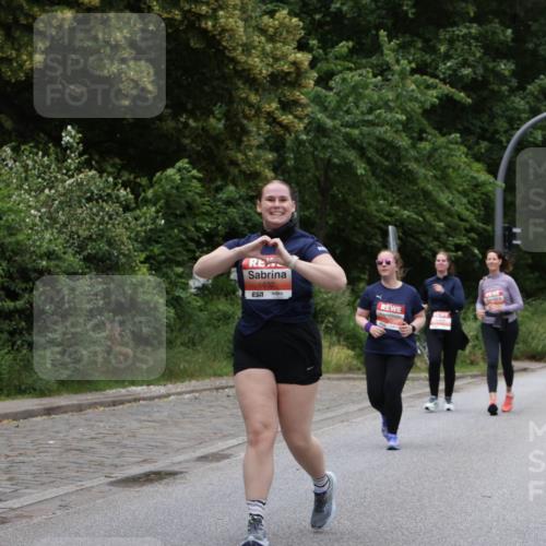 14.06.2026 - REWE Women's Run Jannik Wohlers http://msf.ph/oto/9800795 14.06.2026 11:04:45 Laufen 5632, 657 meine-sportfotos.de