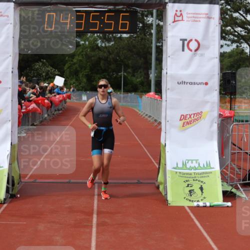 14.06.2026 - 7 Türme Triathlon Andreas Tolksdorf http://msf.ph/oto/9800796 14.06.2026 15:35:55 Ziel 1703 meine-sportfotos.de