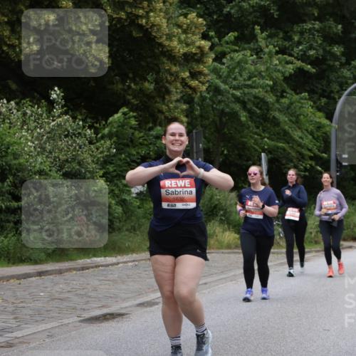 14.06.2026 - REWE Women's Run Jannik Wohlers http://msf.ph/oto/9800800 14.06.2026 11:04:45 Laufen 5632, 7 meine-sportfotos.de