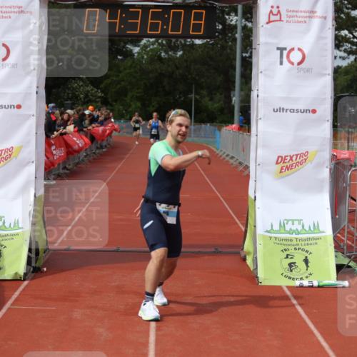 14.06.2026 - 7 Türme Triathlon Andreas Tolksdorf http://msf.ph/oto/9800848 14.06.2026 15:36:06 Ziel 1056, 1116, 1131 meine-sportfotos.de