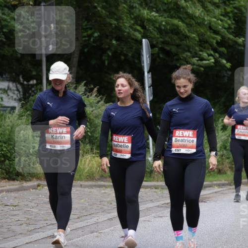 14.06.2026 - REWE Women's Run Jannik Wohlers http://msf.ph/oto/9800899 14.06.2026 11:05:01 Laufen 5090, 657, 6089, 5088, 57 meine-sportfotos.de