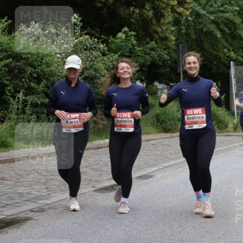 14.06.2026 - REWE Women's Run Jannik Wohlers http://msf.ph/oto/9800911 14.06.2026 11:05:04 Laufen 5090, 51, 7, 5089, 5088, 57 meine-sportfotos.de