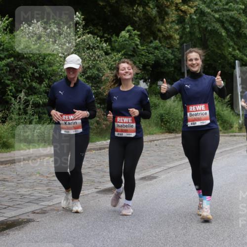 14.06.2026 - REWE Women's Run Jannik Wohlers http://msf.ph/oto/9800912 14.06.2026 11:05:04 Laufen 5090, 51, 5089, 51, 5088, 657 meine-sportfotos.de