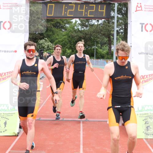 14.06.2026 - 7 Türme Triathlon Andreas Tolksdorf http://msf.ph/oto/9801709 14.06.2026 11:54:24 Ziel 424, 436, 437, 438, 439 meine-sportfotos.de